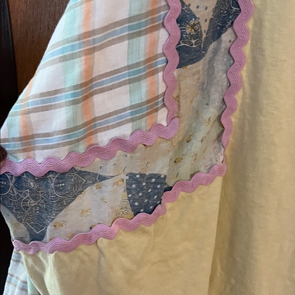 NWTEasel Yellow Panel Top w/Pieced Plaid & Floral Fabric Sleeves w/Pink Rickrack - Picture 12 of 16